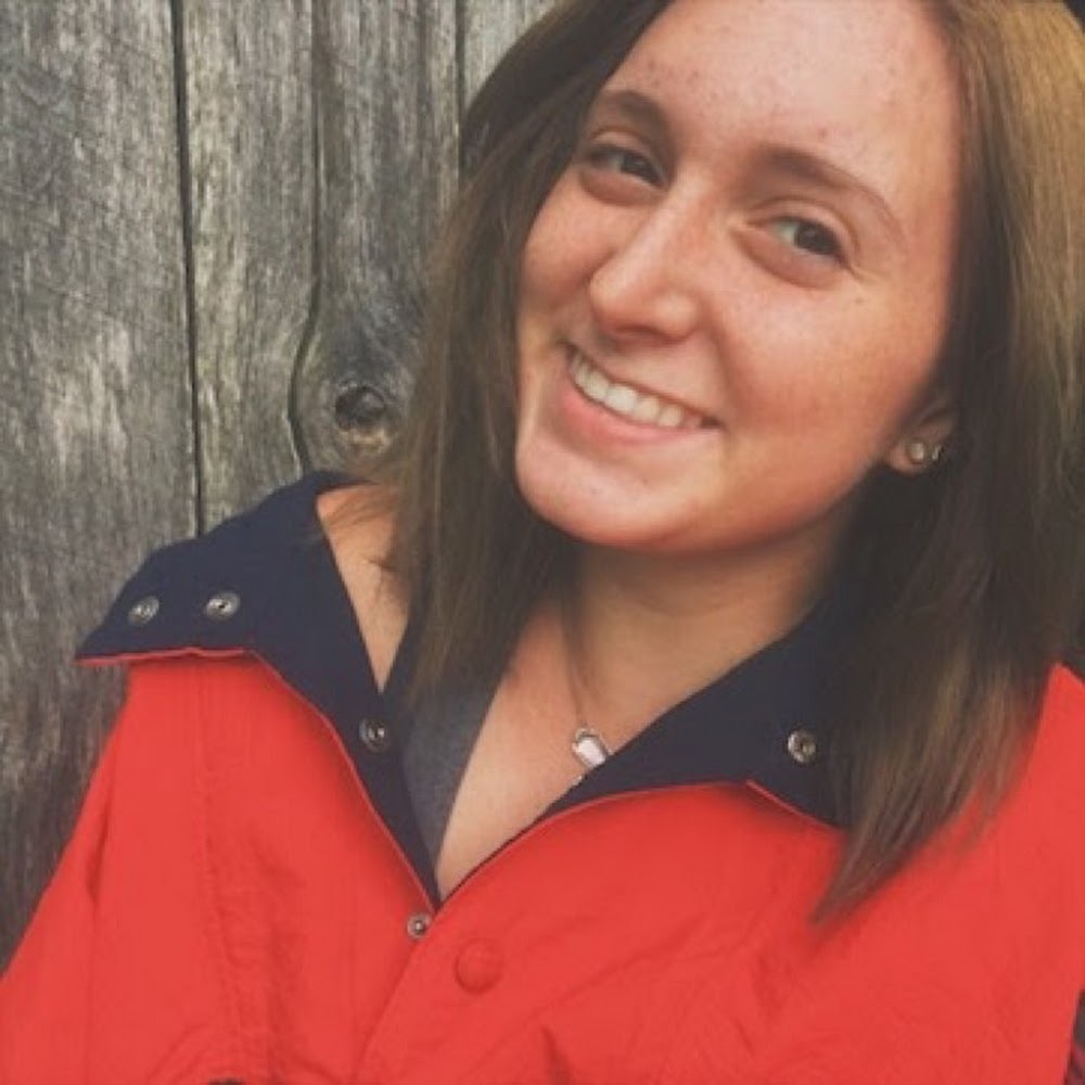 Meet your Posher, Olivia